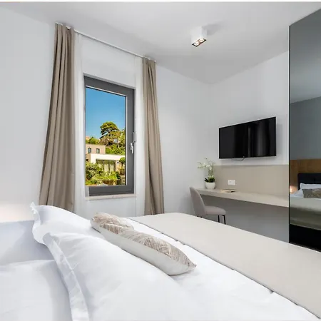 Luxury Mazza -leonarda